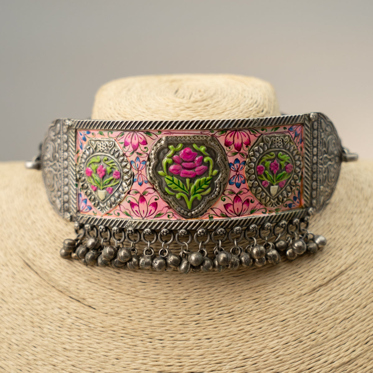 SHINA SILVER LOOK ALIKE HANDMADE AND HANDPAINLED CHOKER CH333