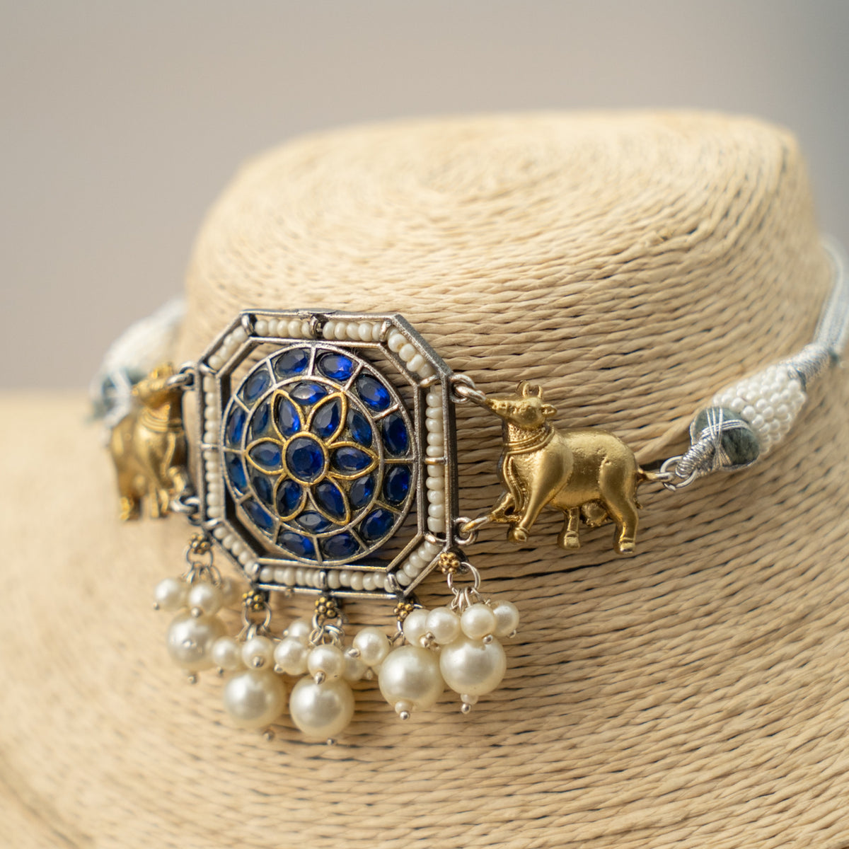 NANDHI BIJOUX PREMIUM AND EXCLUSIVE SEMI HANDMADE CHOKER WITH EARRINGS CH135