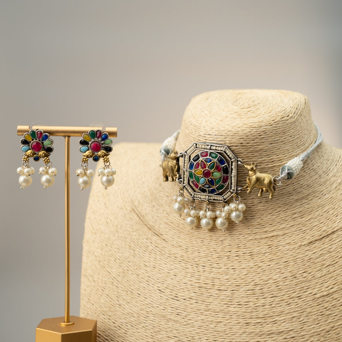 NANDHI BIJOUX PREMIUM AND EXCLUSIVE SEMI HANDMADE CHOKER WITH EARRINGS CH135
