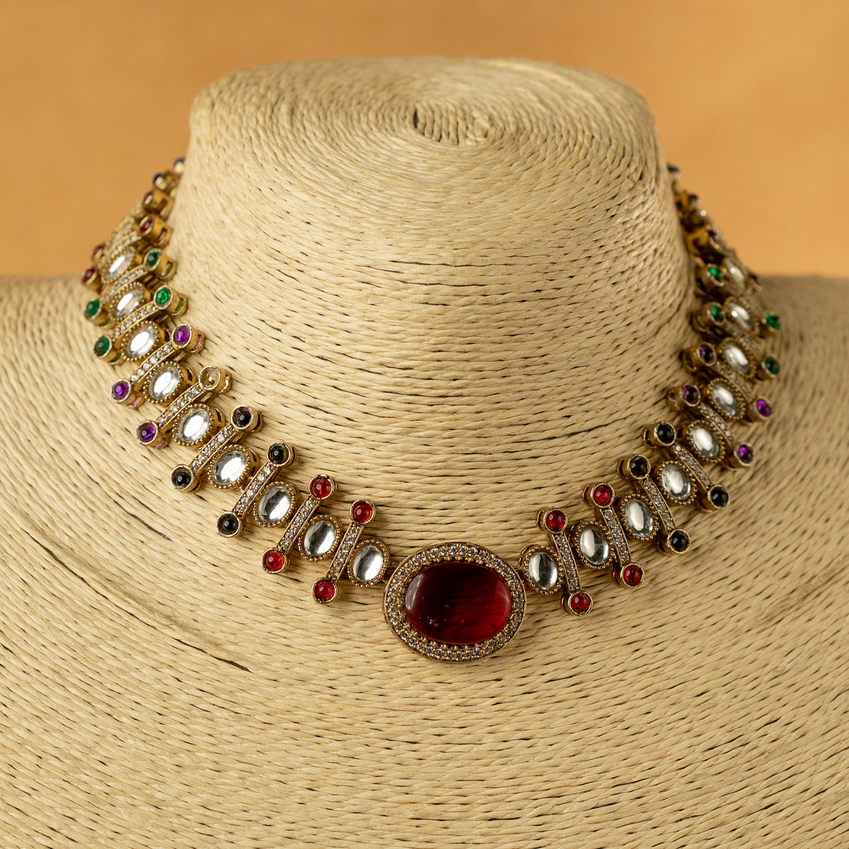 ZOHRA SEMI HANDMADE MONALISA STONE NECKPIECE/NECKLACE EARRINGS NL325