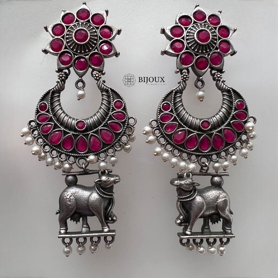 GOMATA SILVER LOOK ALIKE SEMI-HANDMADE STUD TEMPLE ER246