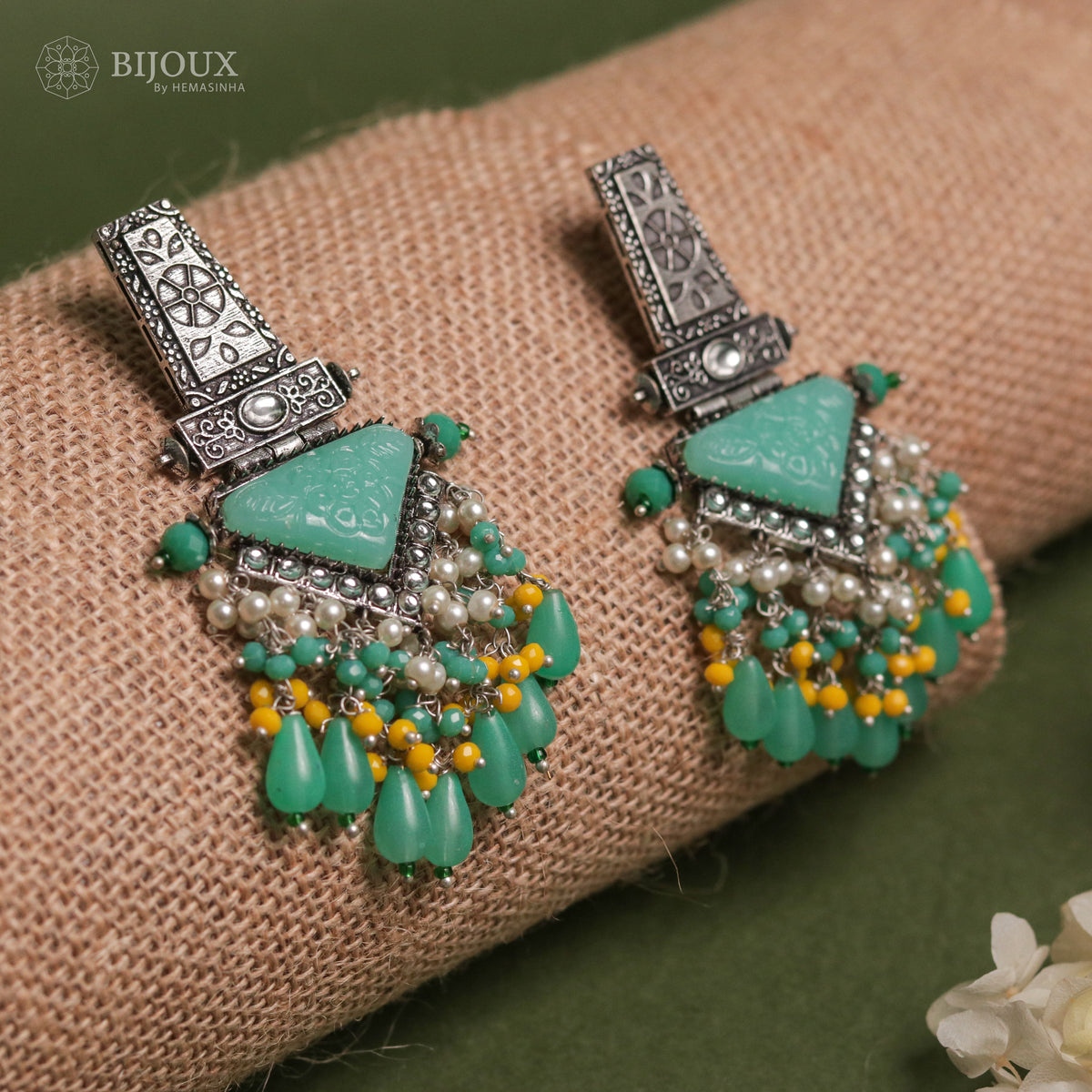 ETHNIC GRACE CARVING STONE  SEMI-HANDMADE DANGLERS ER33