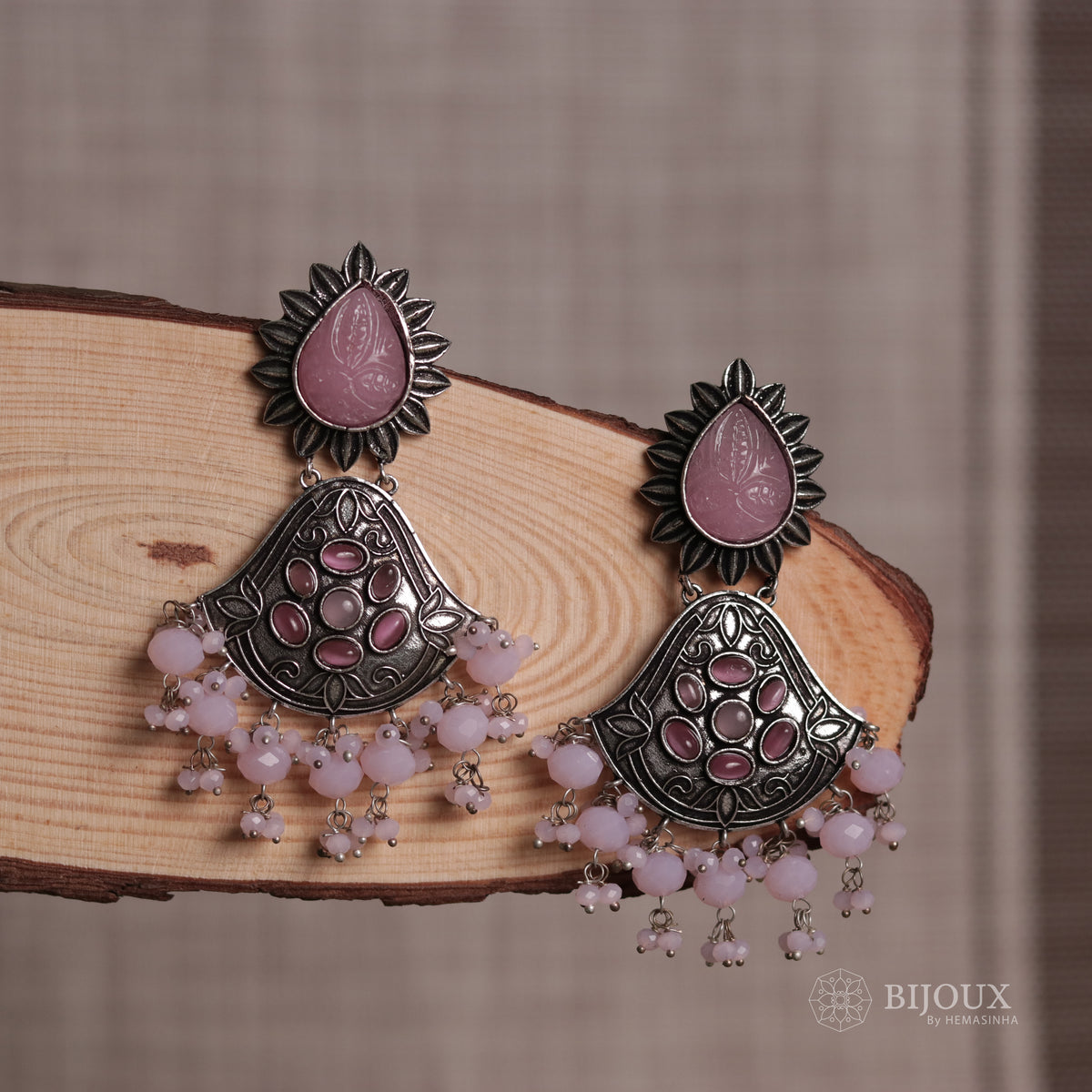 PETITE FLORAL CARVING STONE  SEMI-HANDMADE  EARRINGS ER38