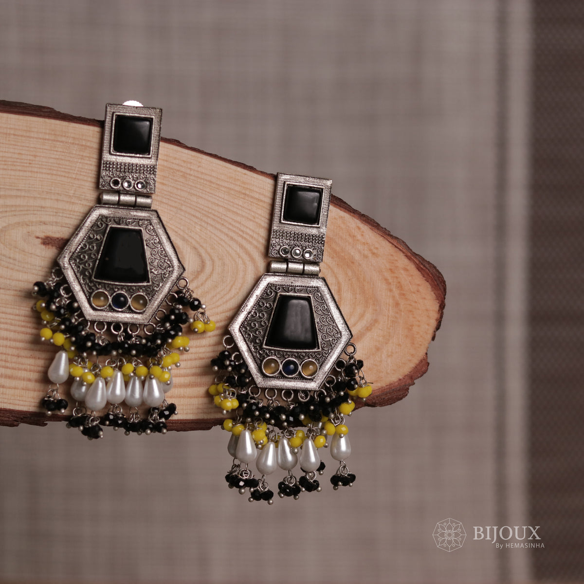 TWIN TIRE MONALISA STONE  SEMI-HANDMADE  EARRINGS ER39