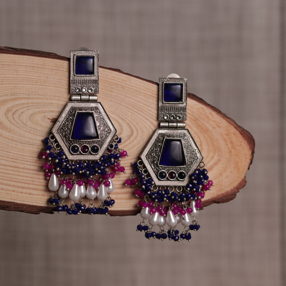 TWIN TIRE MONALISA STONE  SEMI-HANDMADE  EARRINGS ER39