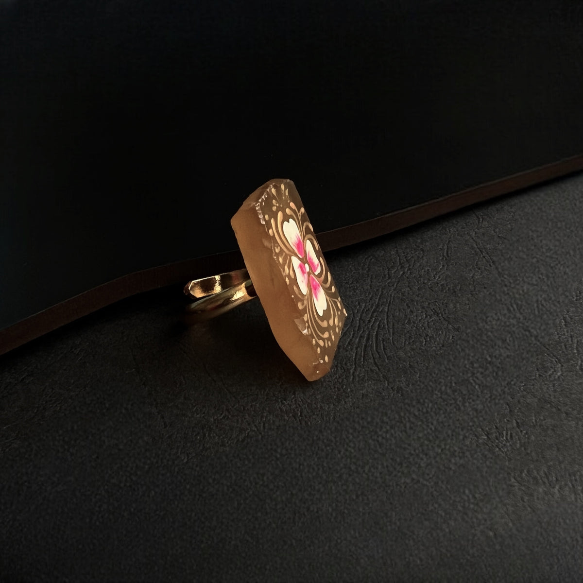 SRINAYS RAW STONE HANDMADE AND HAND  PAINTED GOLD TONED RING R14