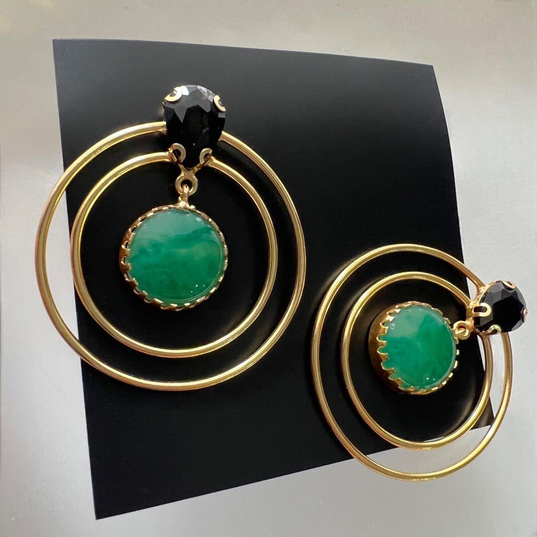 STONE HUGGER  HANDMADE NATURAL STONE WITH  EARRINGS ER238