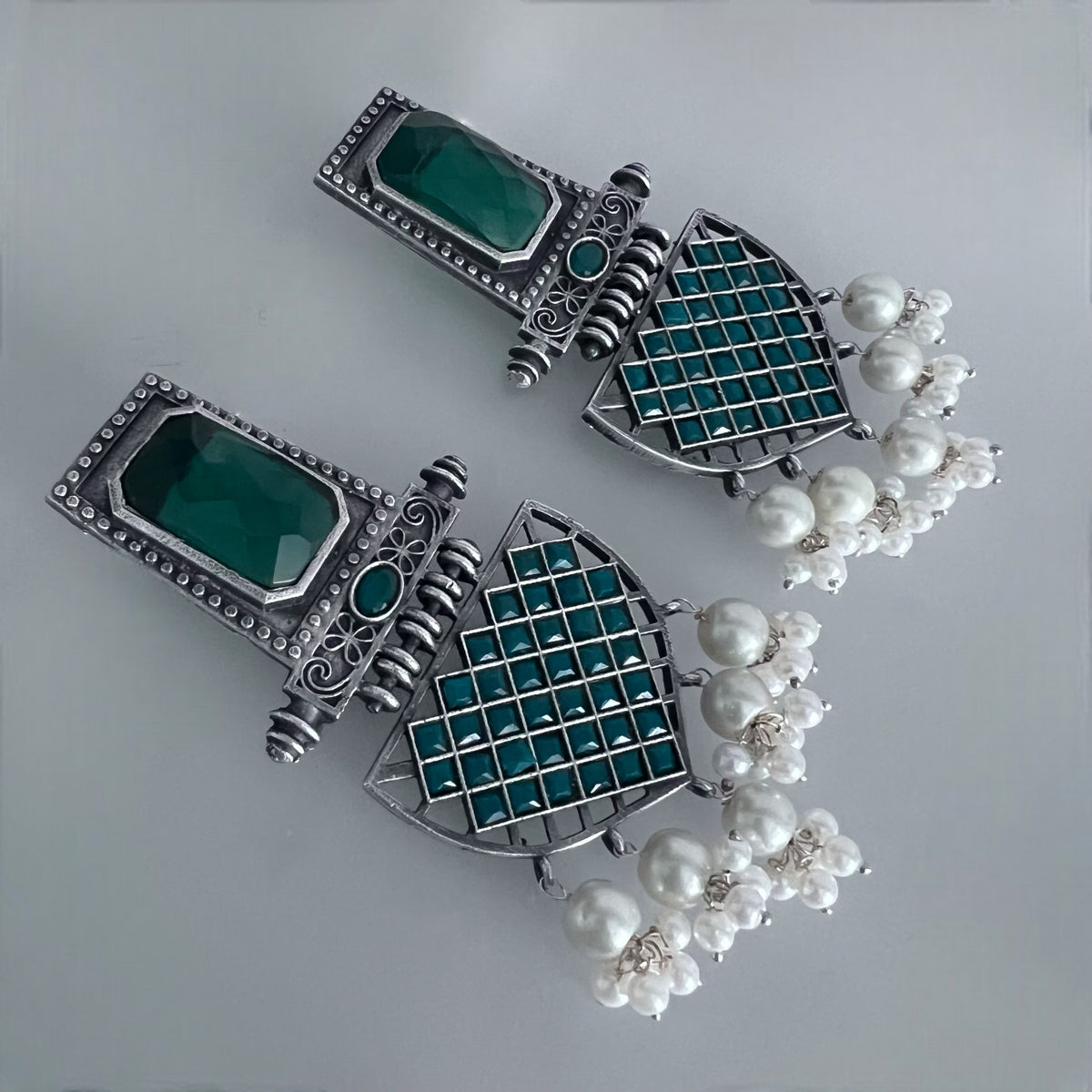 GEO PLAID SILVER LOOK ALIKE SEMI-HANDMADE EARRINGS ER222