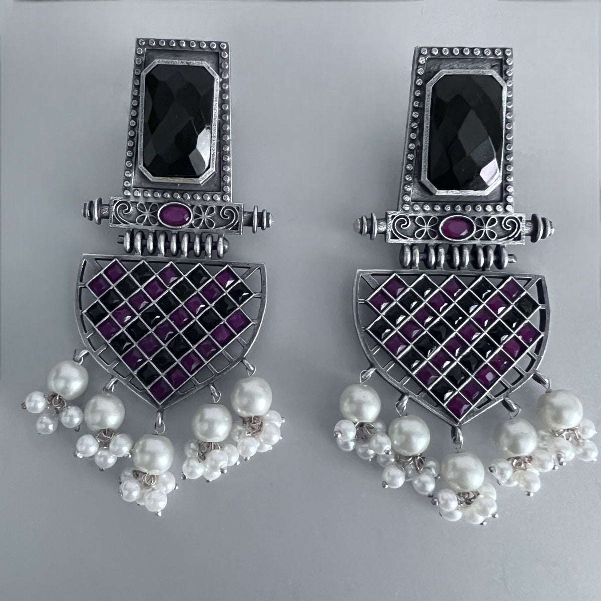 GEO PLAID SILVER LOOK ALIKE SEMI-HANDMADE EARRINGS ER222