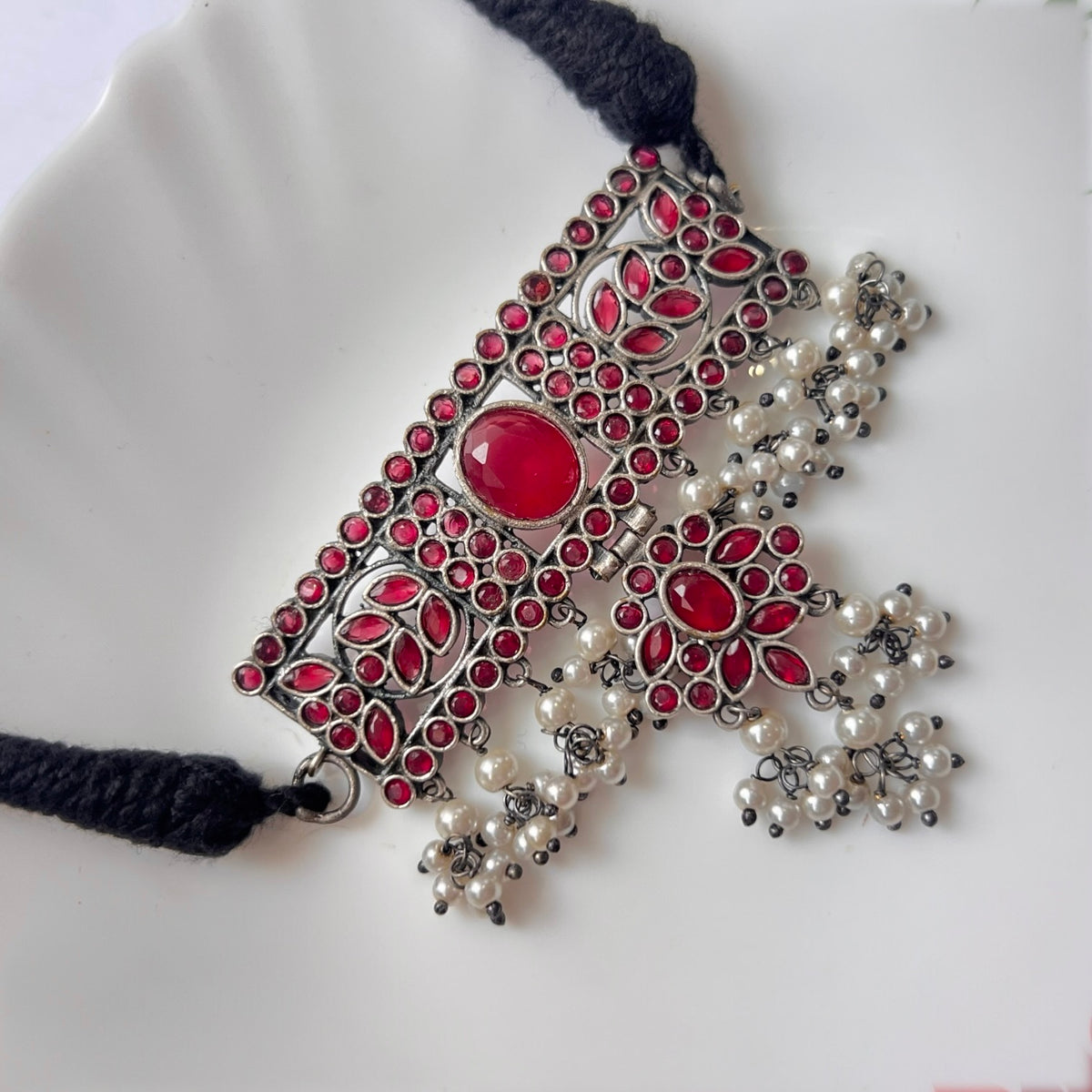 SHARMI SILVER LOOK ALIKE RAW AND RUSTIC SEMI HANDMADE STATEMENT CHOKER  WITH EARRINGS CH98