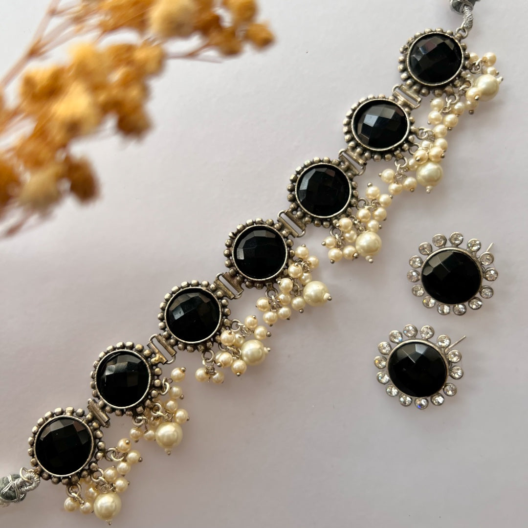 VIMAANAH FAUX SILVER BIJOUX PREMIUM AND EXCLUSIVE  SEMI HANDMADE NECKLACE WITH EARRINGS NL124