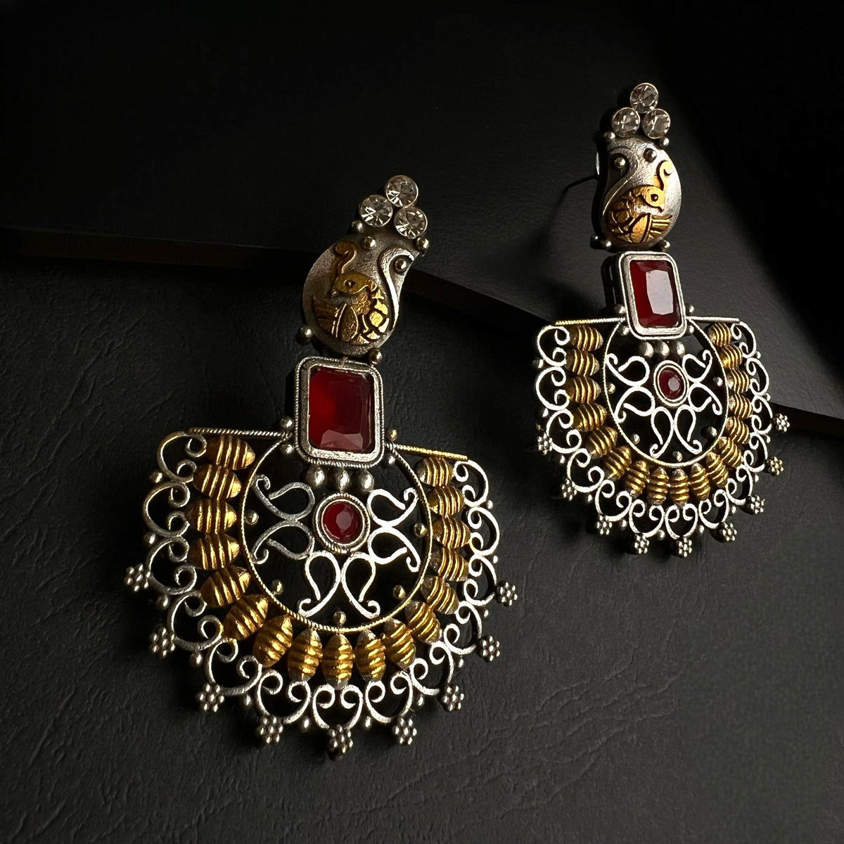 NIHARA SILVER LOOK ALIKE DUAL TONE SEMI-HANDMADE EARRING ER181