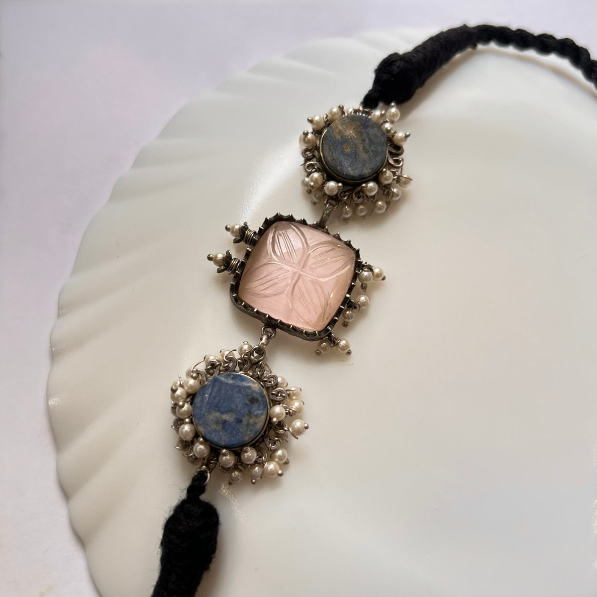 VIJILA BIJOUX PREMIUM AND EXCLUSIVE SEMI HANDMADE CHOKER WITH EARRINGS CH118