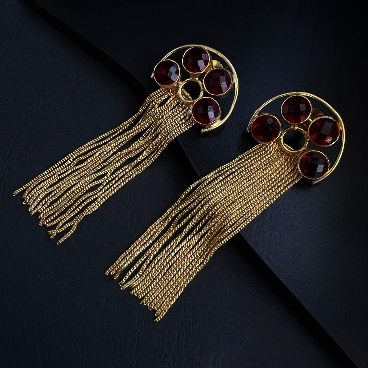 RIMITHA DRAPERY HANDMADE EARRING ER176