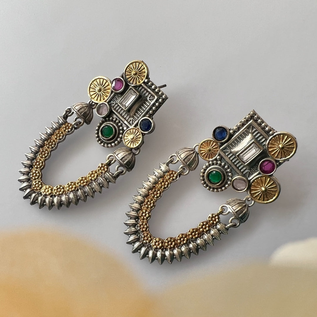 KAMINI SILVER LOOK ALIKE DUAL TONE SEMI-HANDMADE EARRING ER226