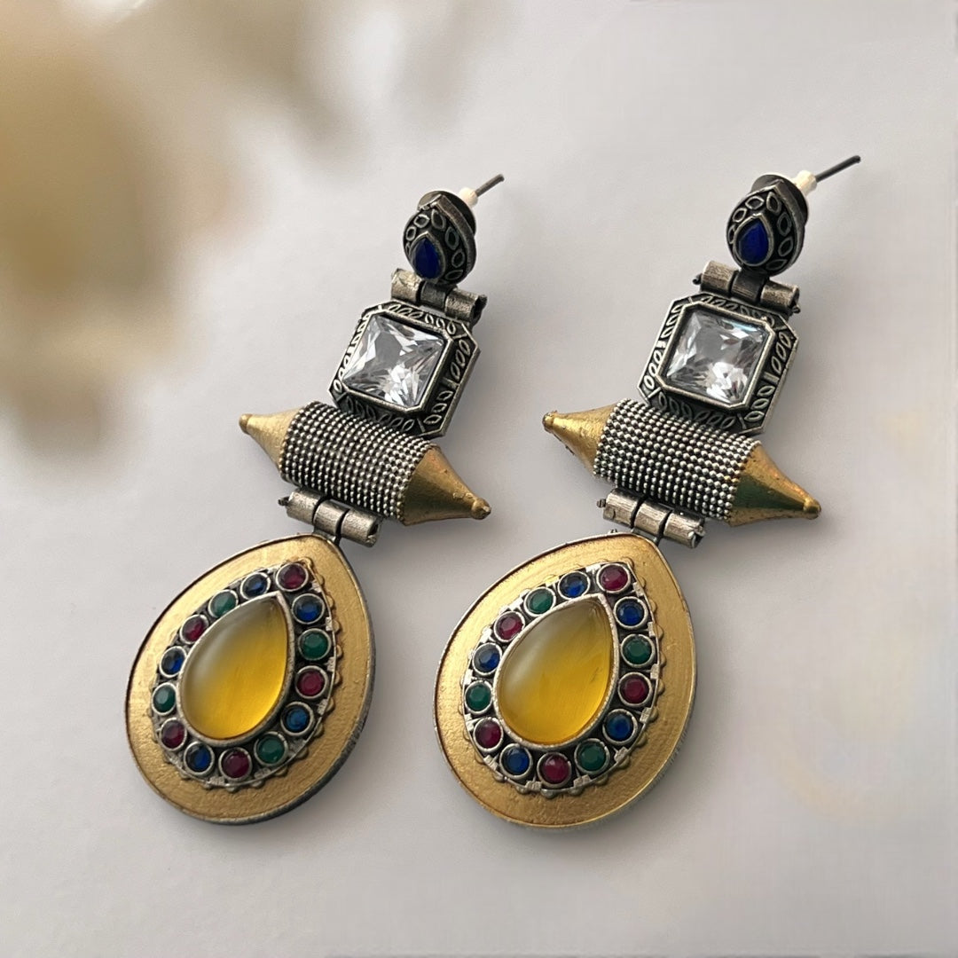 KATE SILVER LOOK ALIKE DUAL TONE SEMI-HANDMADE VICTORIAN EARRING ER225