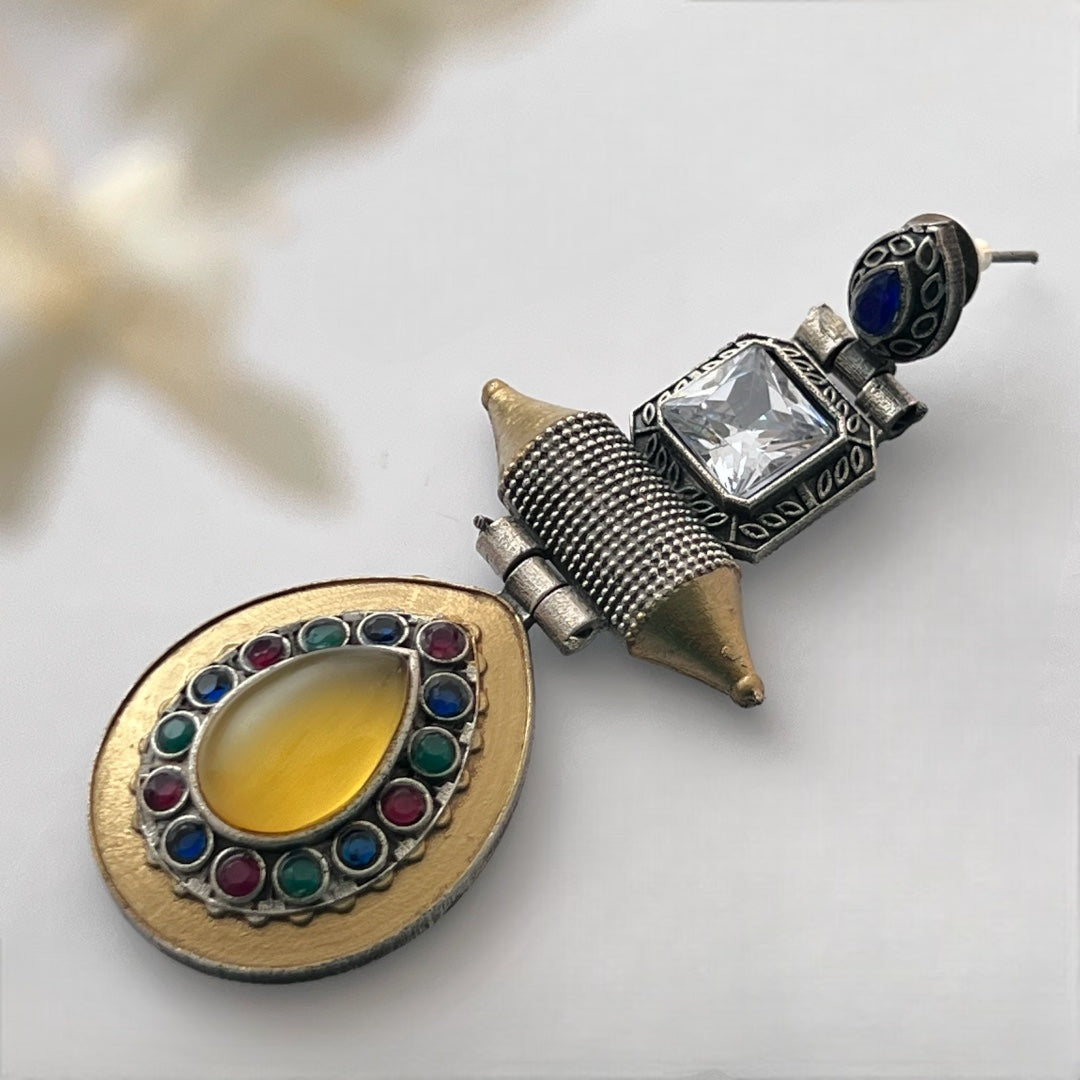 KATE SILVER LOOK ALIKE DUAL TONE SEMI-HANDMADE VICTORIAN EARRING ER225