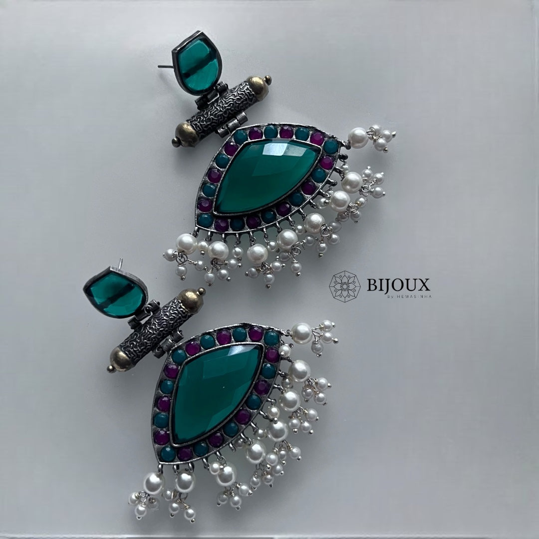 DOLLY SILVER LOOK ALIKE SEMI-HANDMADE EARRINGS ER227