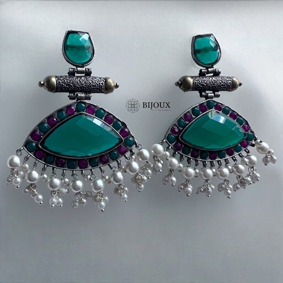 DOLLY SILVER LOOK ALIKE SEMI-HANDMADE EARRINGS ER227