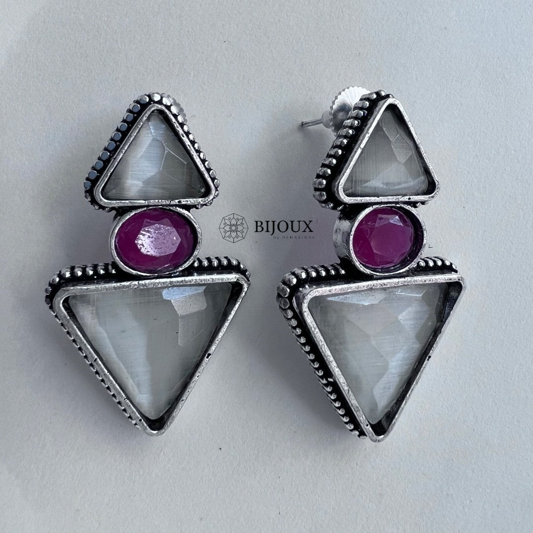 TRIXIE SILVER LOOK ALIKE SEMI-HANDMADE STUD ER243