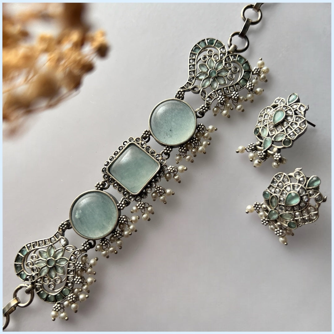 STELLA BIJOUX PREMIUM AND EXCLUSIVE SEMI HANDMADE CHOKER WITH EARRINGS CH125