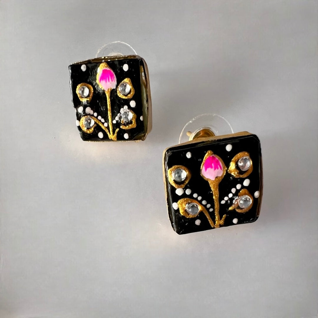 NIRAYA RAW STONE HAND PAINTED HANDMADE NECKPIECE WITH EARRINGS CH419