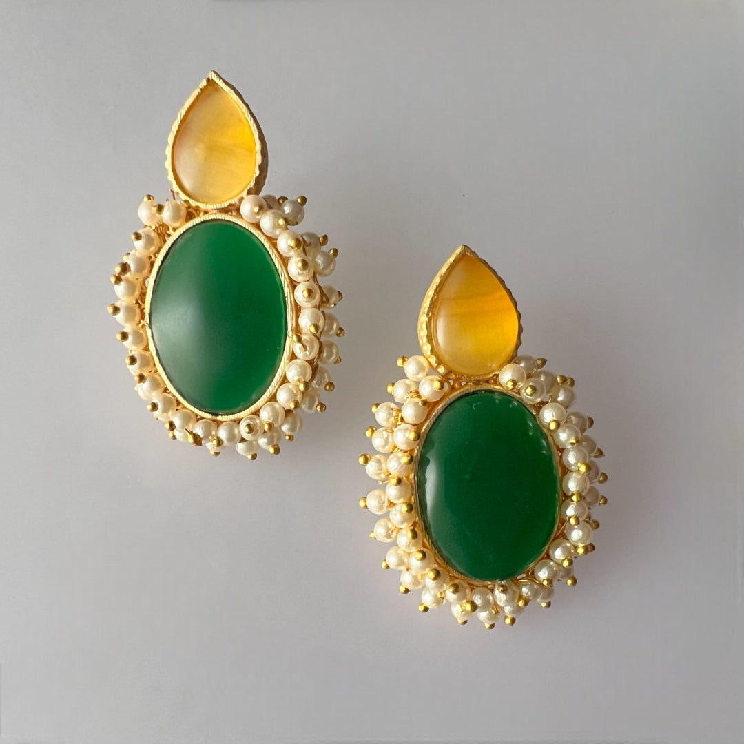 YAMINI GOLD-TONED MONALISA STUDS ER581