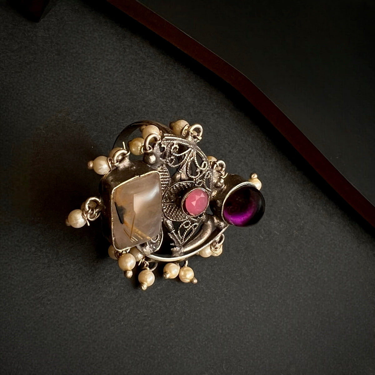 HARIKA SILVER LOOK ALIKE FINGER RING R5