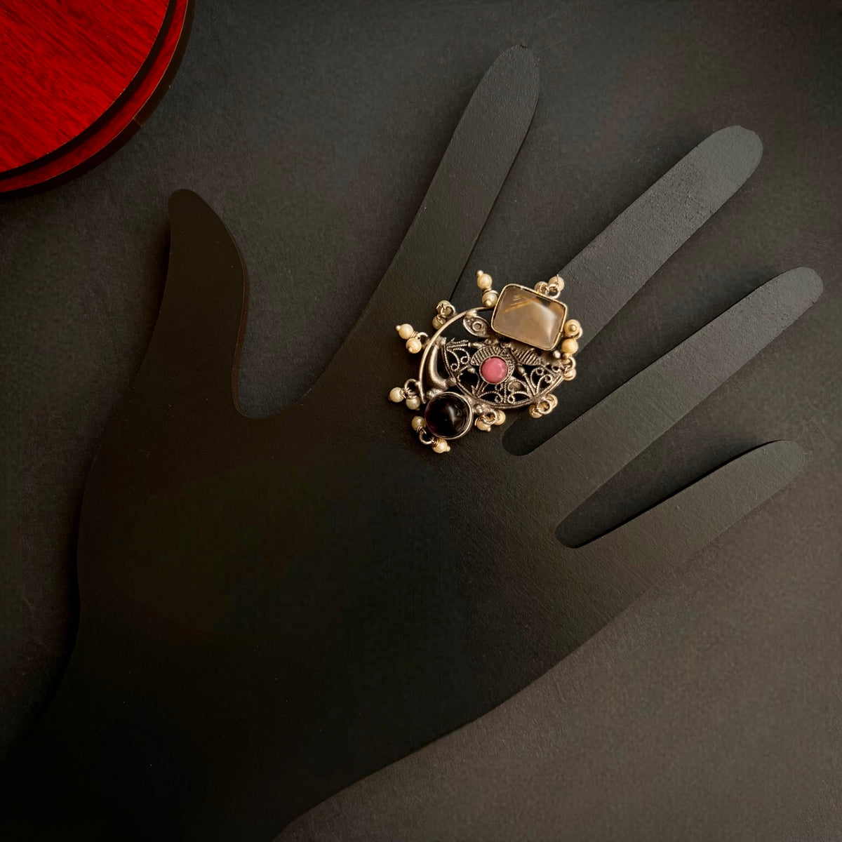 HARIKA SILVER LOOK ALIKE FINGER RING R5