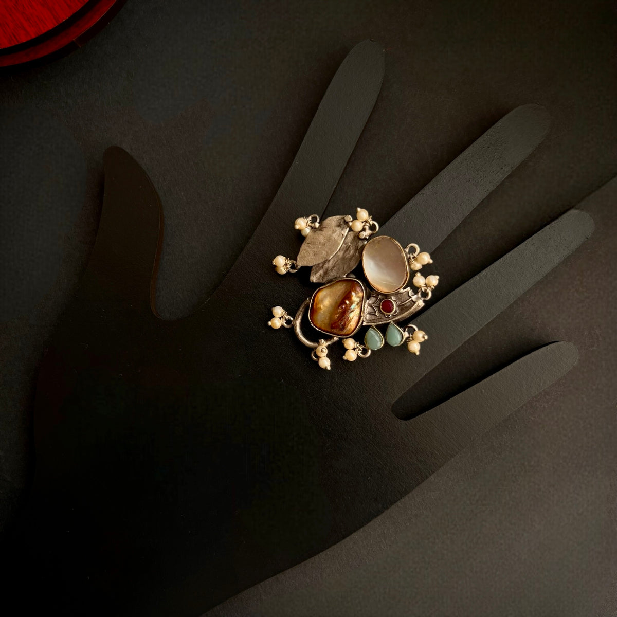 HARIKA SILVER LOOK ALIKE FINGER RING R5