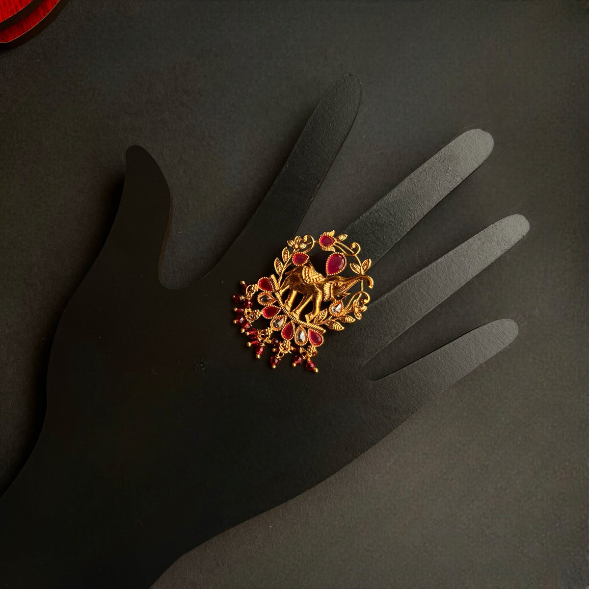 DHIRANA GOLD TONED FINGER RING R7