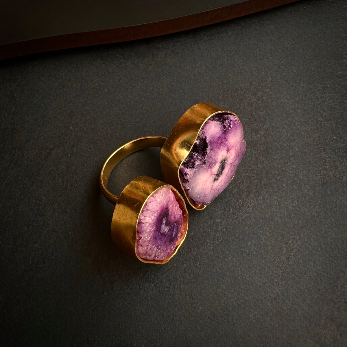 FURILA AGATE GOLD TONED RING R10