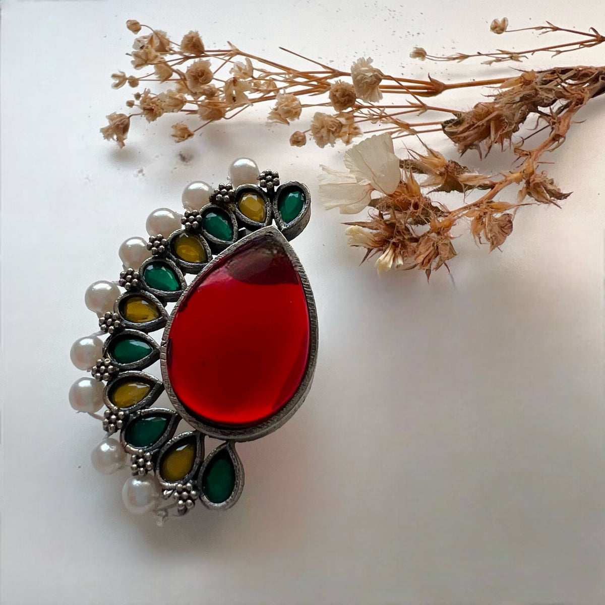 ESCARGO SILVER LOOK ALIKE SEMI HANDMADE STUDS ER231