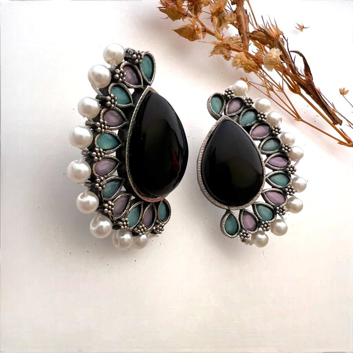 ESCARGO SILVER LOOK ALIKE SEMI HANDMADE STUDS ER231