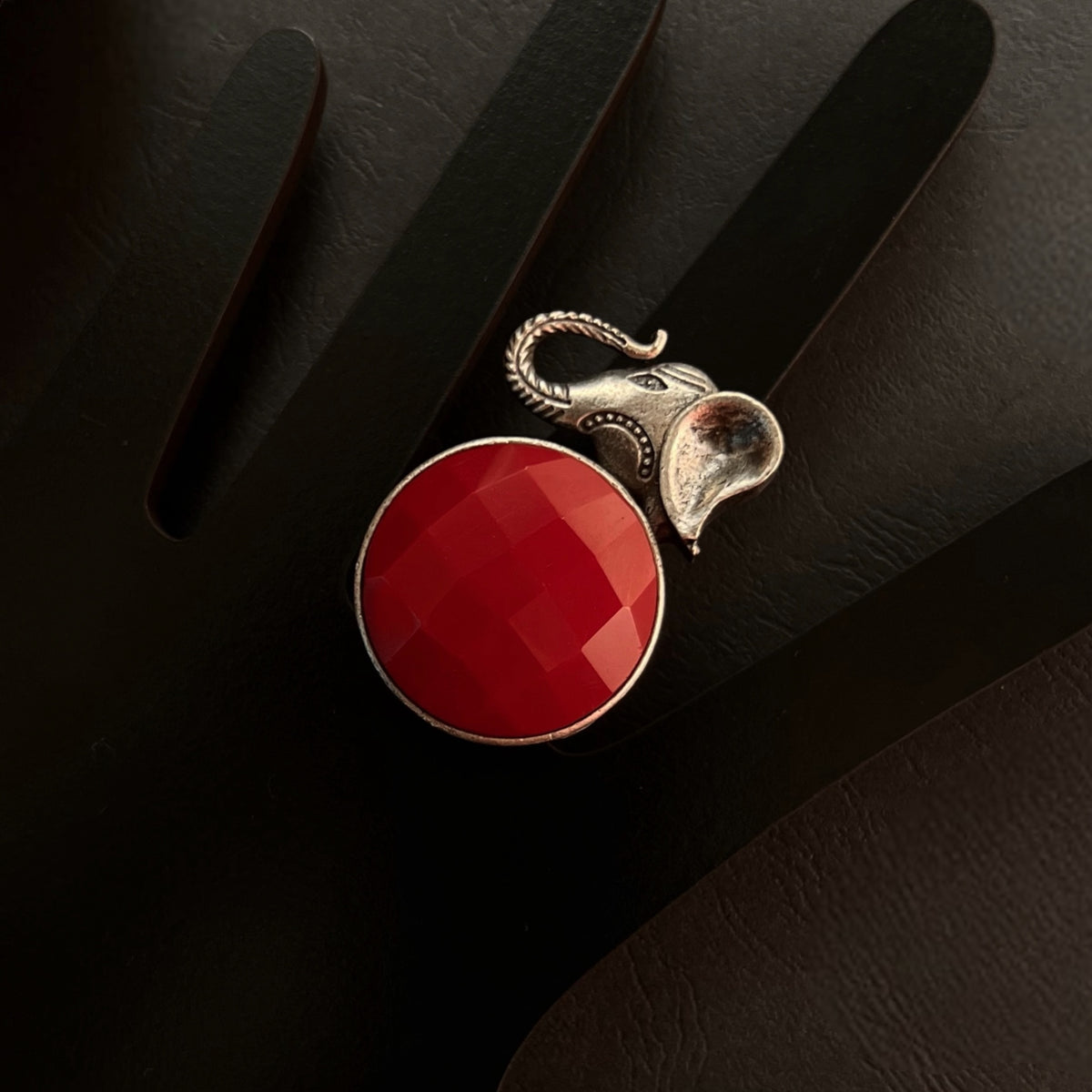 RIAL SILVER LOOK ALIKE ANTIQUE FINGER RING R19