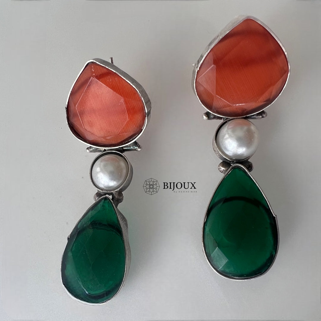 MEGHAN SILVER LOOK ALIKE HANDMADE VICTORIAN EARRING ER362