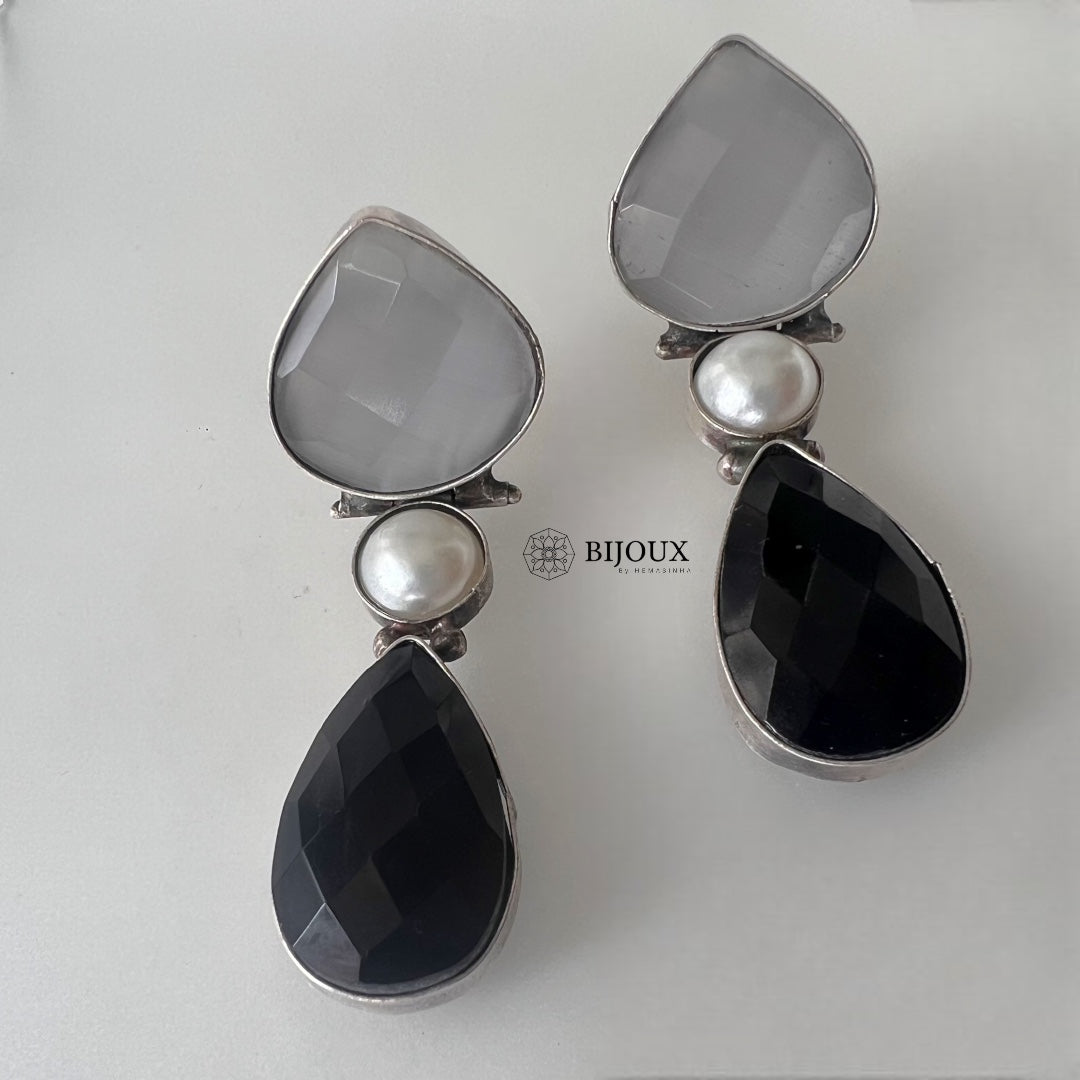 MEGHAN SILVER LOOK ALIKE HANDMADE VICTORIAN EARRING ER362