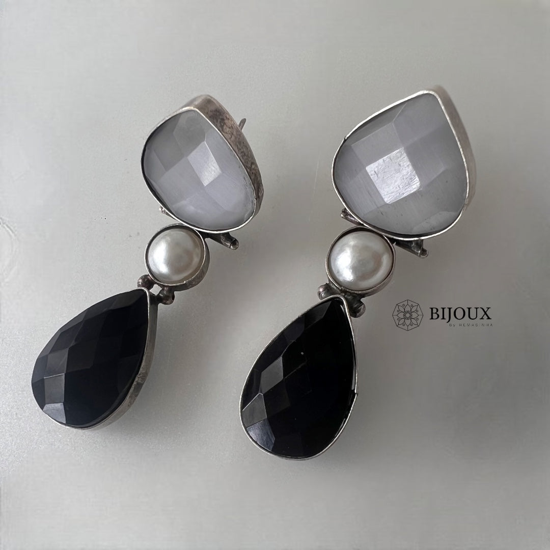 MEGHAN SILVER LOOK ALIKE HANDMADE VICTORIAN EARRING ER362