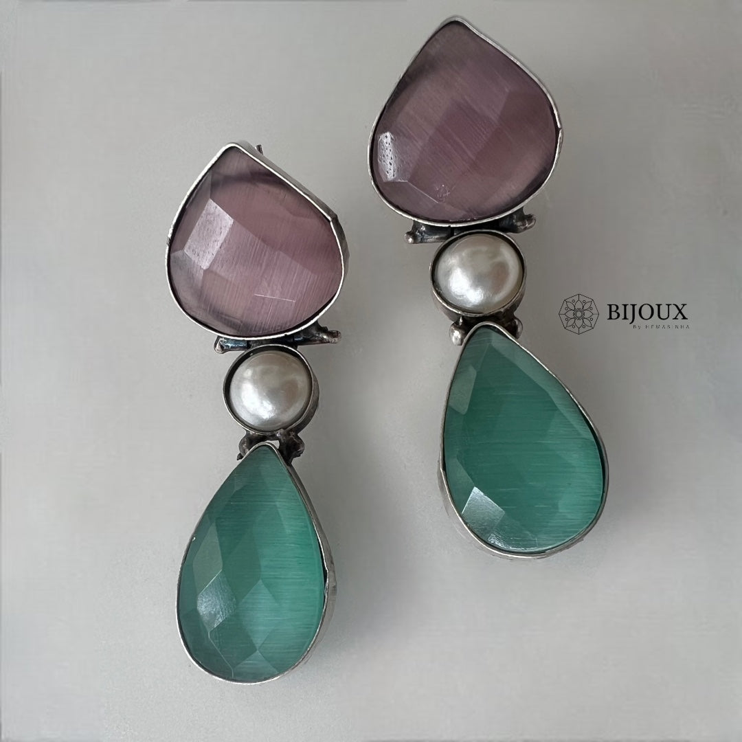 MEGHAN SILVER LOOK ALIKE HANDMADE VICTORIAN EARRING ER362