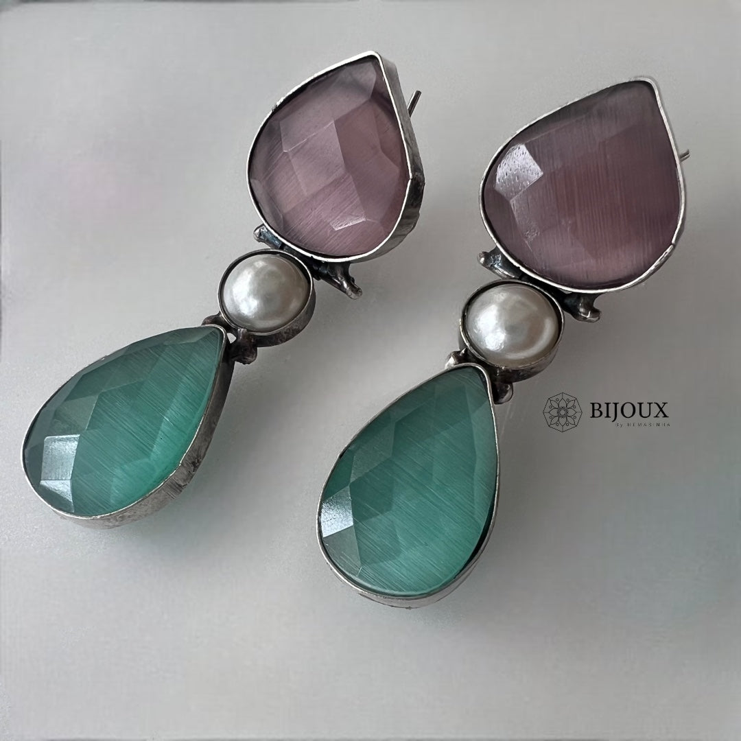 MEGHAN SILVER LOOK ALIKE HANDMADE VICTORIAN EARRING ER362