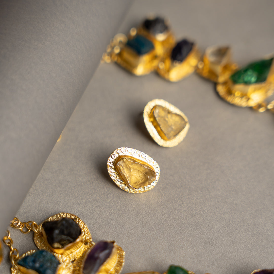 THAMIZHACHI BIJOUX EXCLUSIVE AND PREMIUM RAW STONES AND MOP HANDMADE GOLD TONED NECKPIECE/NECKLACE, BRACELET CUFF, RING WITH EARRING SET NL145