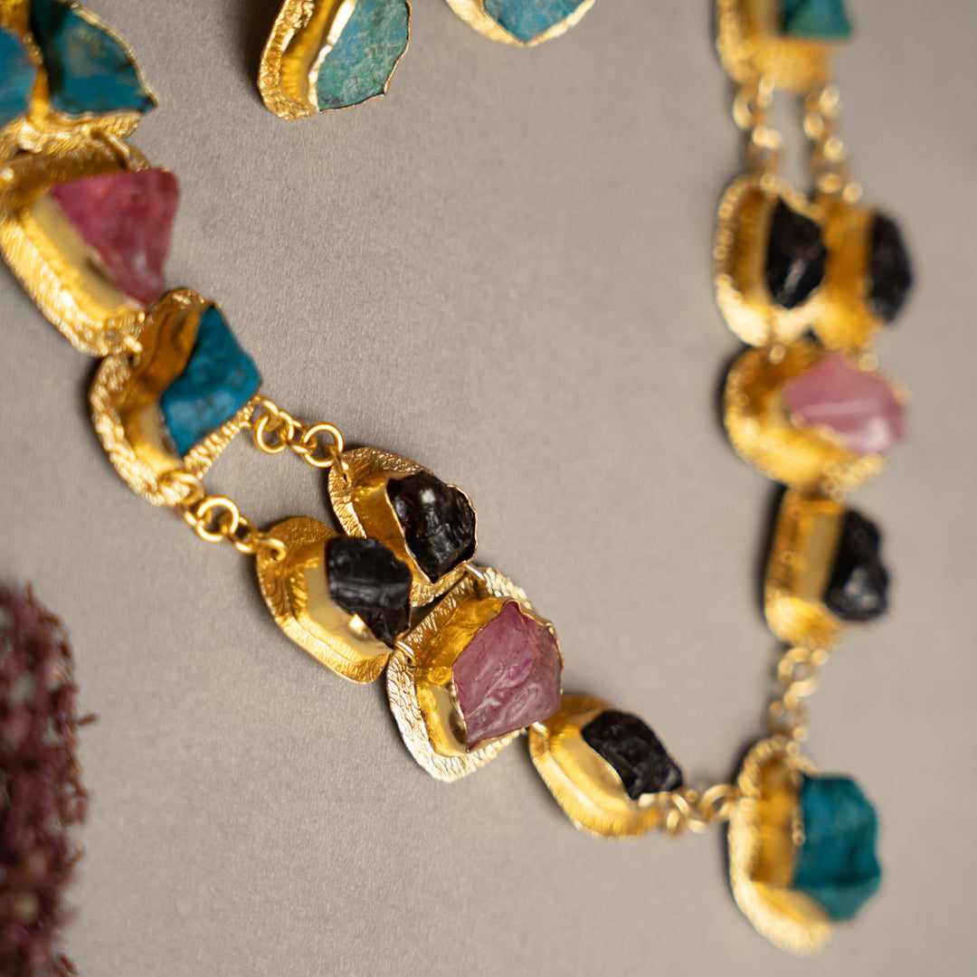 THAMIZHACHI BIJOUX EXCLUSIVE AND PREMIUM RAW STONES AND MOP HANDMADE GOLD TONED NECKPIECE/NECKLACE, BRACELET CUFF, RING WITH EARRING SET NL145