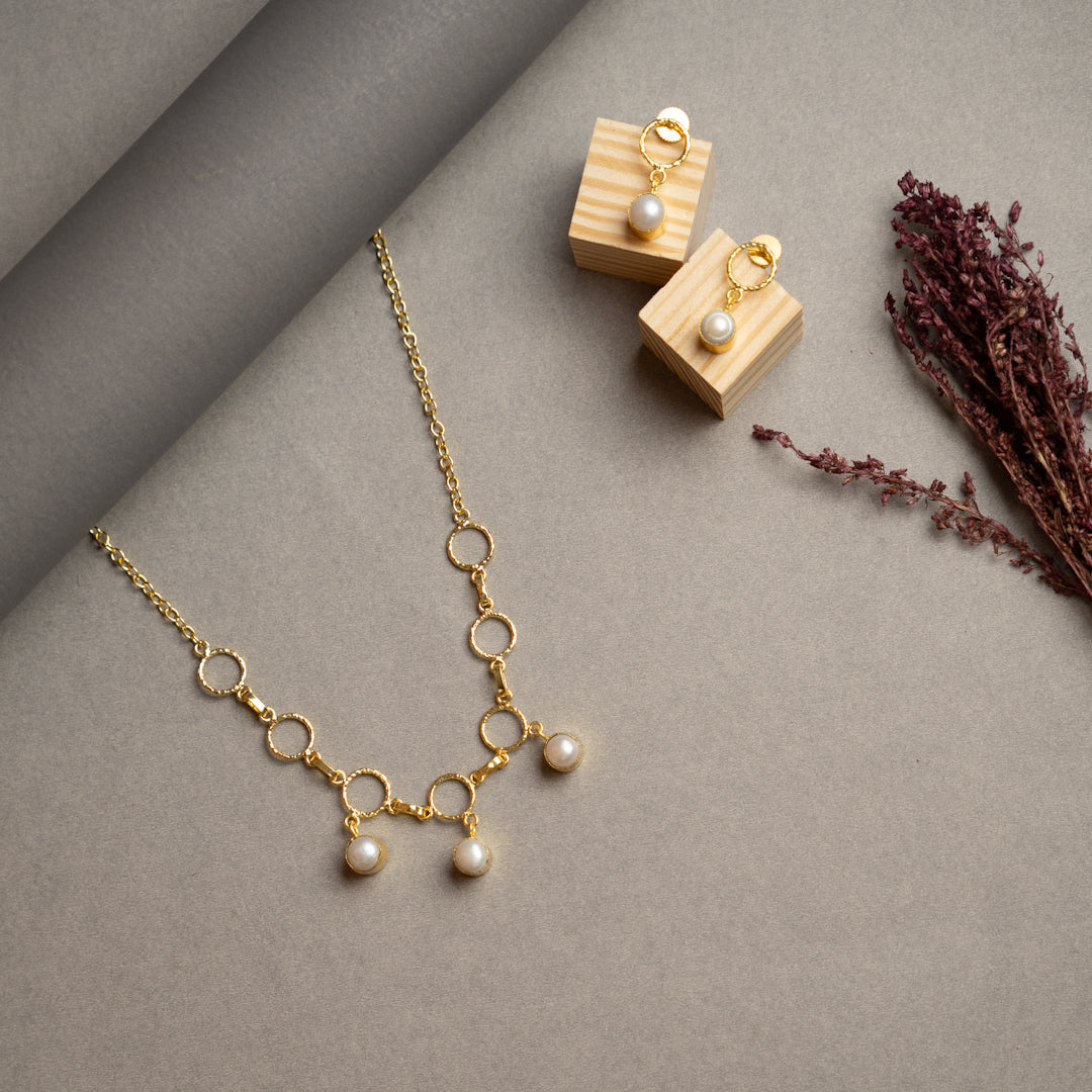 NINA PEARL HANDMADE ANTIQUE NECKPIECE/NECKLACE EARRINGS NL253