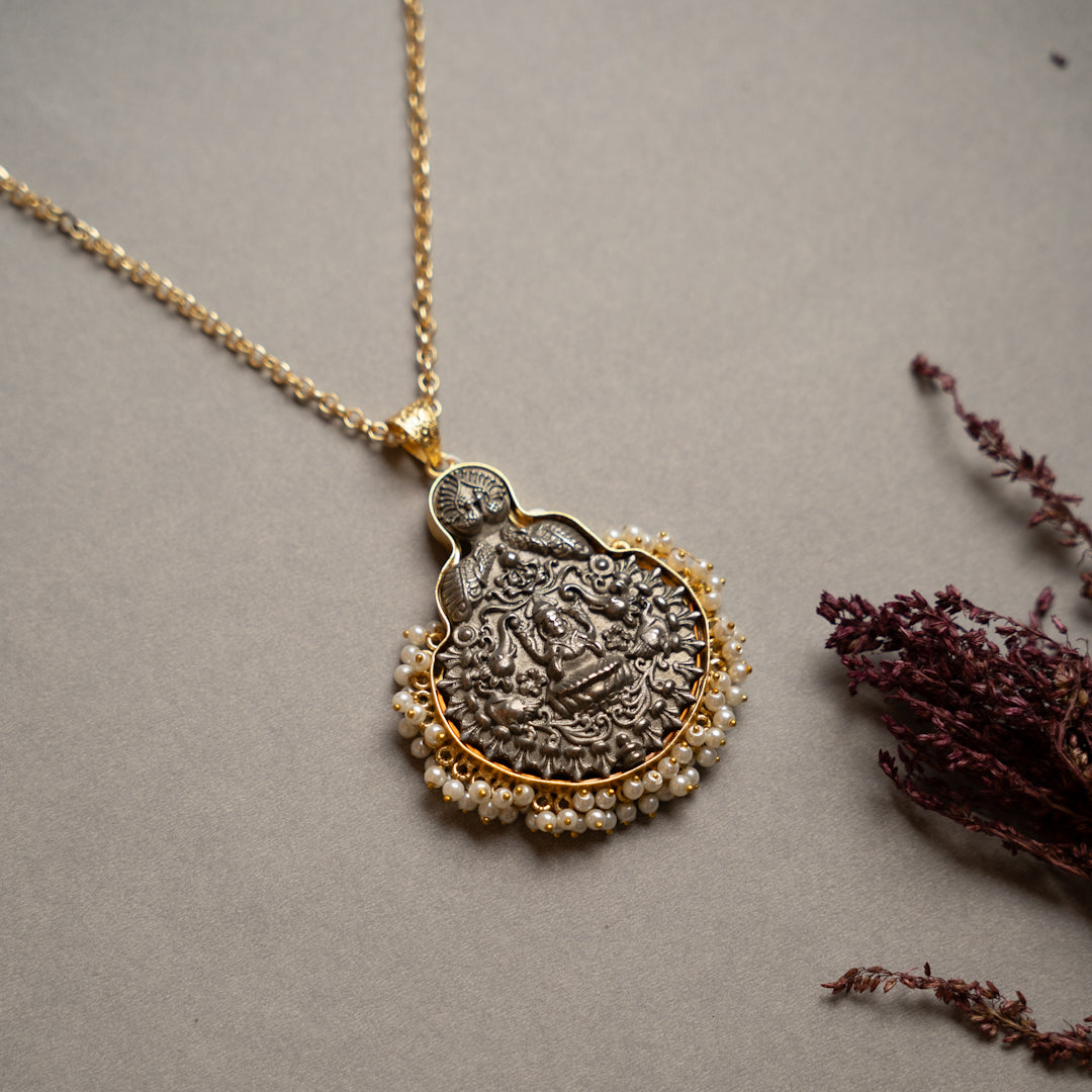 AOIFE PREMIUM PREMIUM  18K PLATED HANDMADE ANTIQUE NECKPIECE/NECKLACE NL256