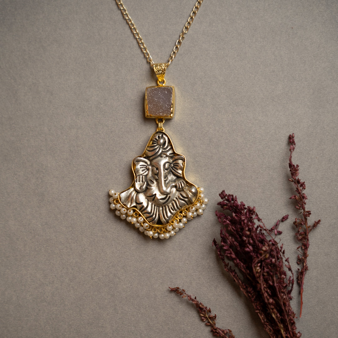 ROMANA PREMIUM 18K PLATED RAW STONE WITH BRASS HANDMADE ANTIQUE NECKPIECE/NECKLACE NL257