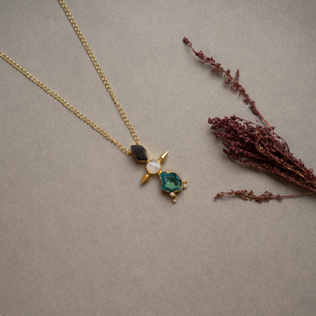 HARGAR PREMIUM 18K PLATED  HANDMADE PREMIUN NECKPIECE/NECKLACE NL255