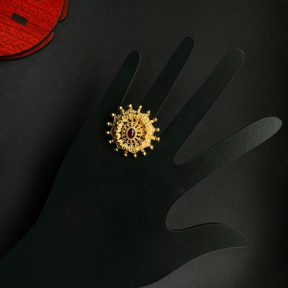 TESHITHA GOLD TONED FINGER RING R70