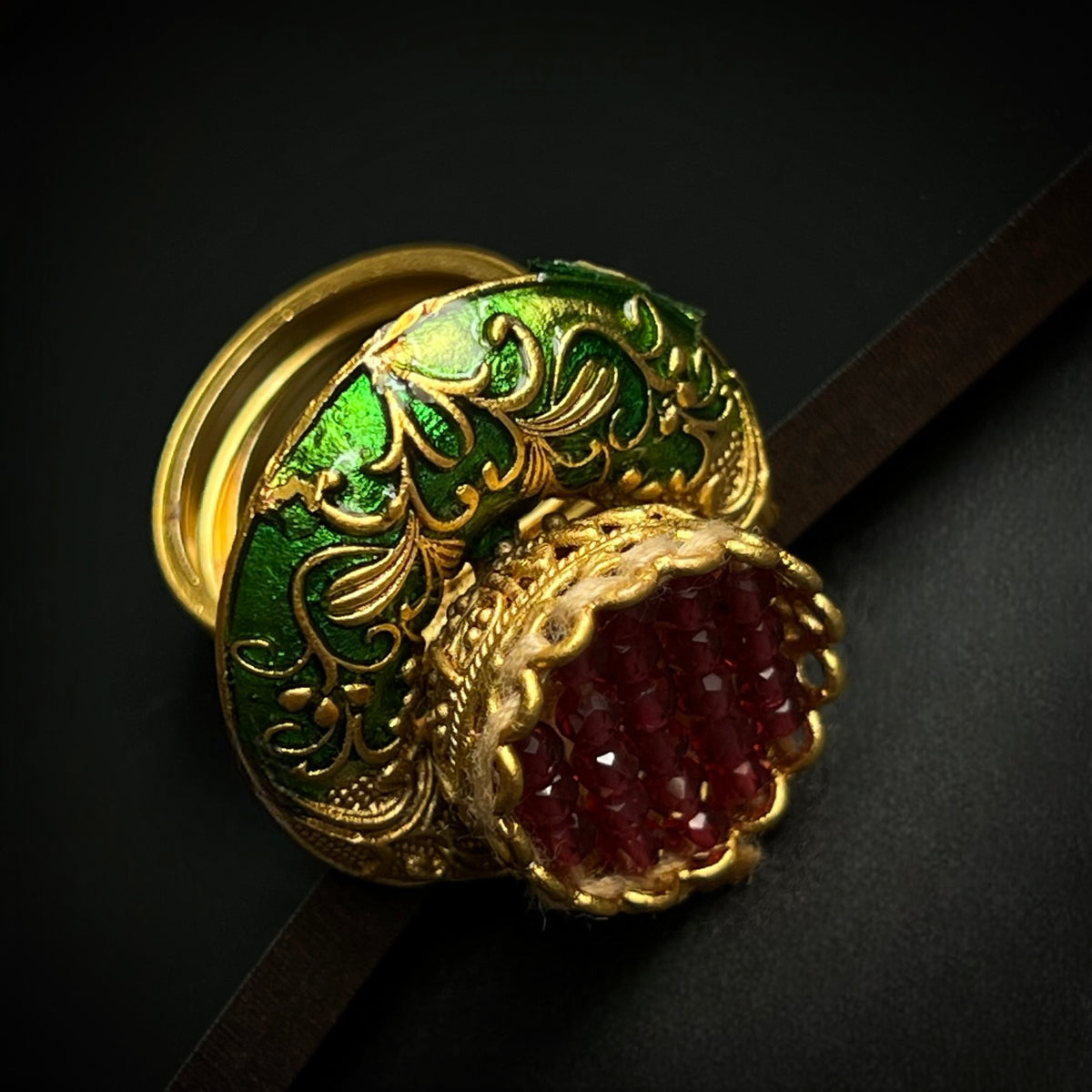 DIMPLE GOLD TONED FINGER RING R68