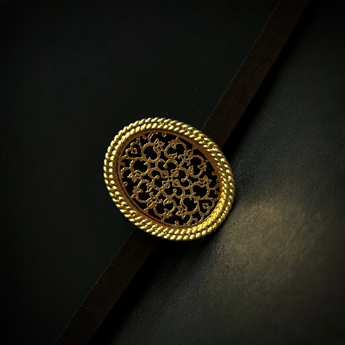 MUHALYA GOLD TONED FINGER RING R80