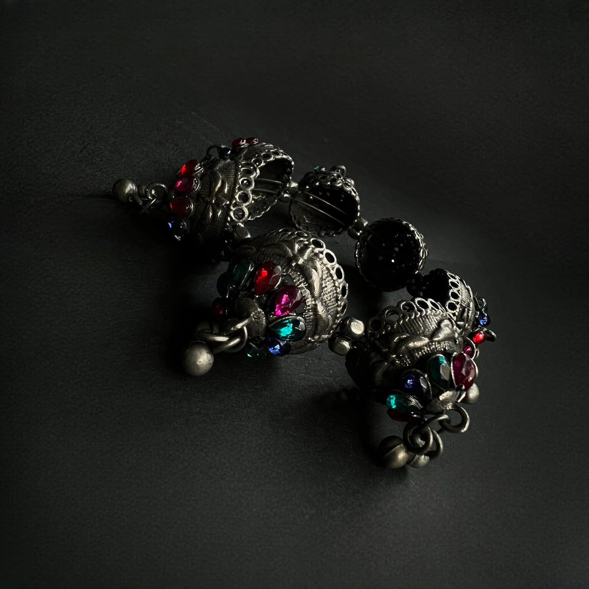 ELLIE BLACK POLISH CLASSIC STNEHAND CAFFS BRACELETS BR86